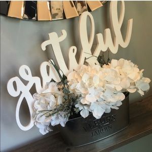 Farmhouse Grateful Wood Sign